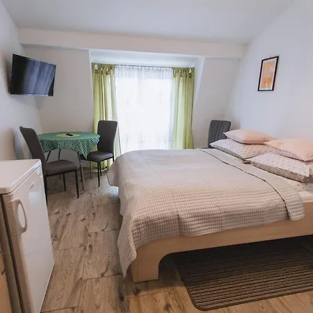 Bugaj 2 Rum i privatbostad