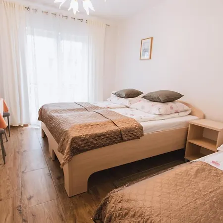 Rum i privatbostad Bugaj 2 *